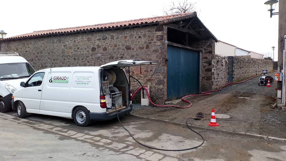 Réalisations de Giraud Environnement entreprise de curage à Saint-Maurice-le-Girard