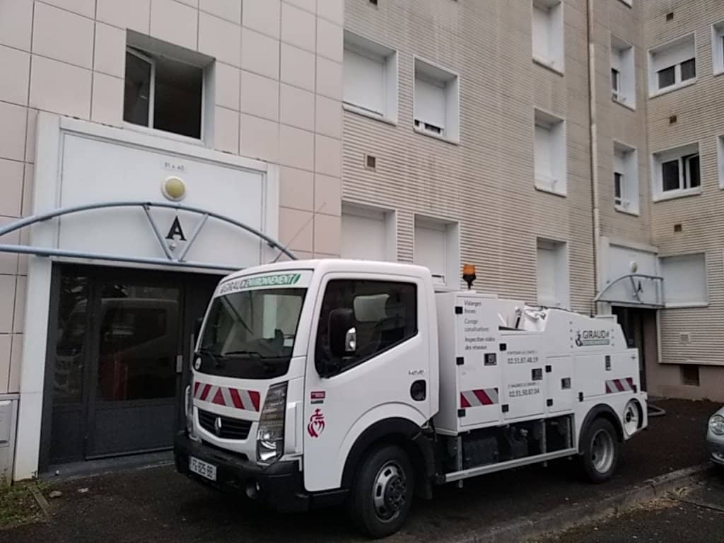 Réalisations de Giraud Environnement entreprise de curage à Saint-Maurice-le-Girard