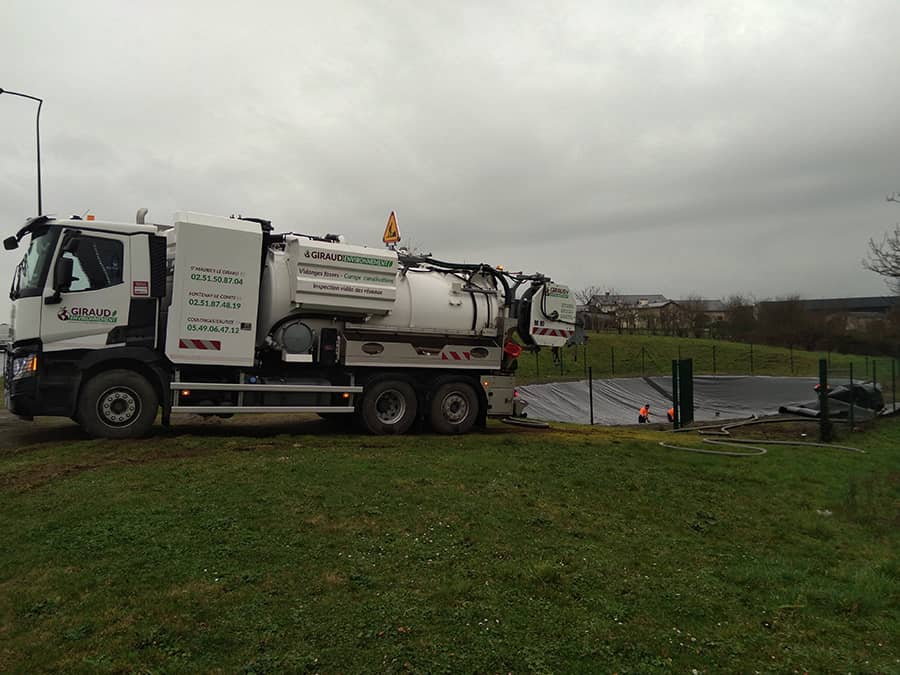 Réalisations de Giraud Environnement entreprise de curage à Saint-Maurice-le-Girard